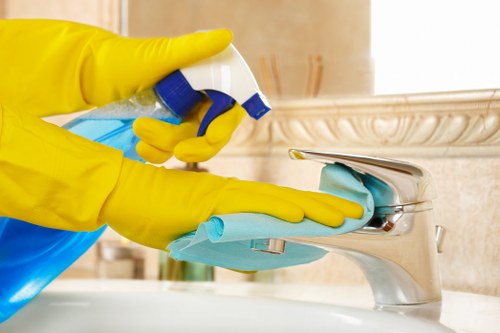 Local cleaning service for Kensington apartments and period properties